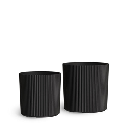 Mayne Serene Round Ribbed Planter with Drainage Hole Black 12in/14in