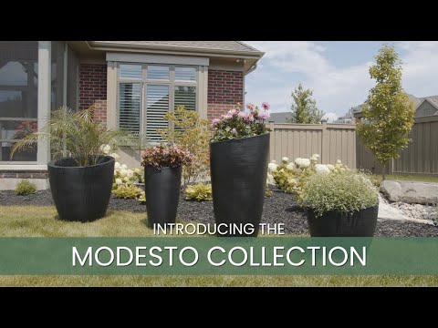 Mayne Modesto 32in Tall Planter (Black &amp; White)